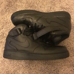 All black Air Force 1 high